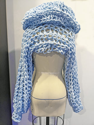 CHUNKY CROCHETED SHRUG WITH HOOD